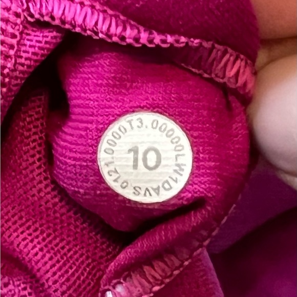 Lululemon Key to Balance Tank In Ripened Raspberry - Picture 11 of 11